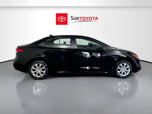 Used 2026 Toyota Corolla LE FWD image 2