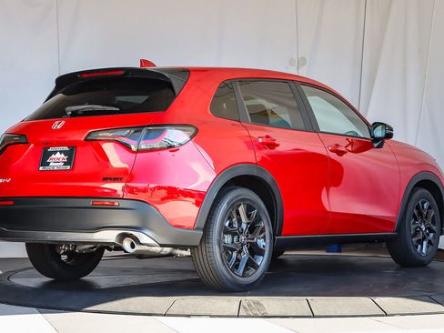 New 2025 Honda HR-V Sport image 5