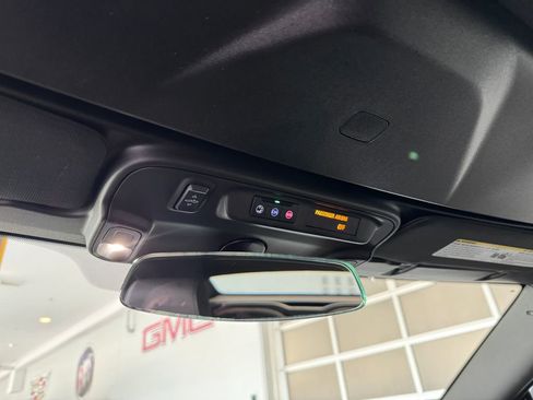 Certified 2023 Chevrolet Camaro LT w/ Technology Package image 21