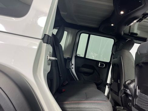 Used 2025 Jeep Wrangler Unlimited Rubicon image 30