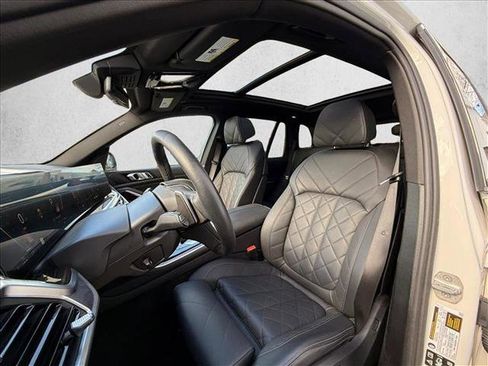 Used 2025 BMW X5 xDrive40i image 15