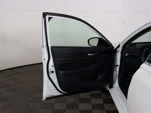 Used 2022 Nissan Altima 2.5 SR image 15