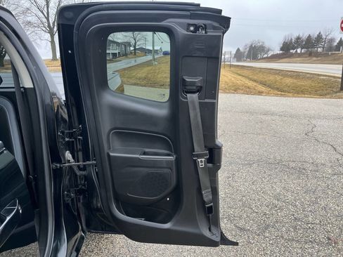 Used 2021 Chevrolet Colorado Z71 w/ Safety Package image 23