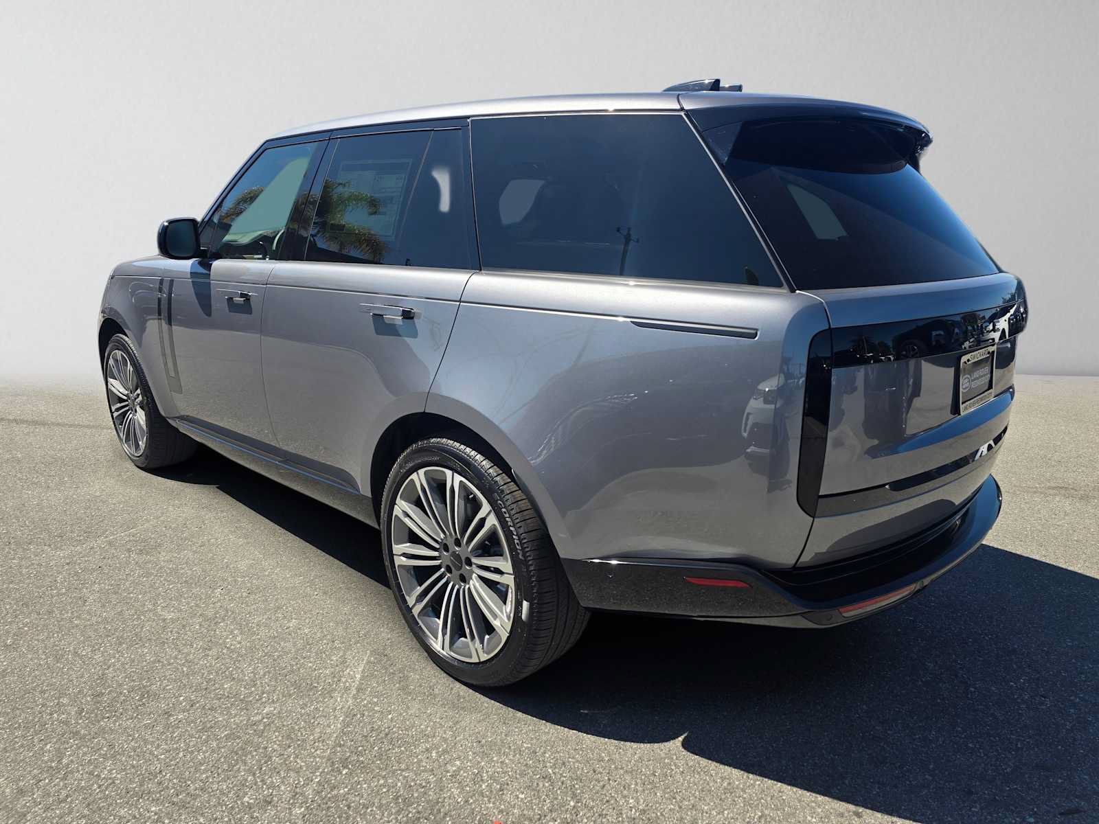 New 2026 Land Rover Range Rover SE AWD/4WD image 3