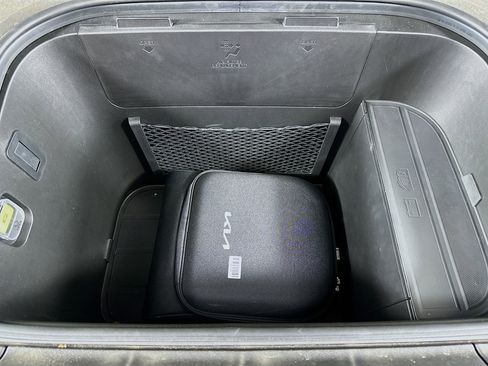Used 2024 Kia EV9 Light Long Range RWD image 35