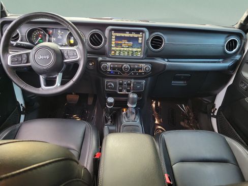 Used 2021 Jeep Wrangler Unlimited Sahara w/ Cold Weather Group AWD/4WD image 7