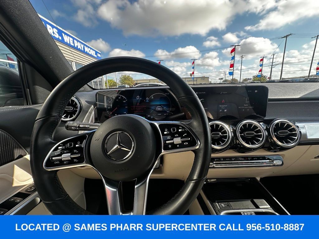 Used 2023 Mercedes-Benz EQB 250+ image 17