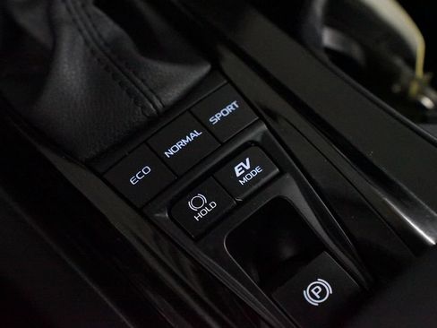 Certified 2025 Toyota Camry XLE FWD image 22