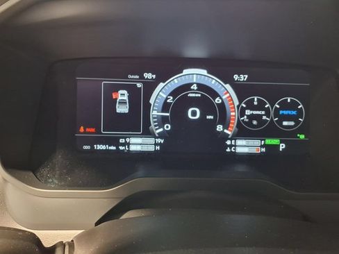 Used 2025 Toyota Tundra Platinum AWD/4WD image 12