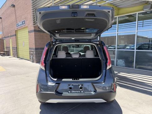Used 2024 Kia Soul LX FWD image 38