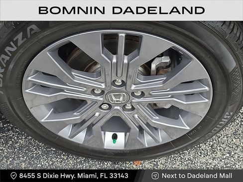 Used 2025 Honda Odyssey Touring image 9