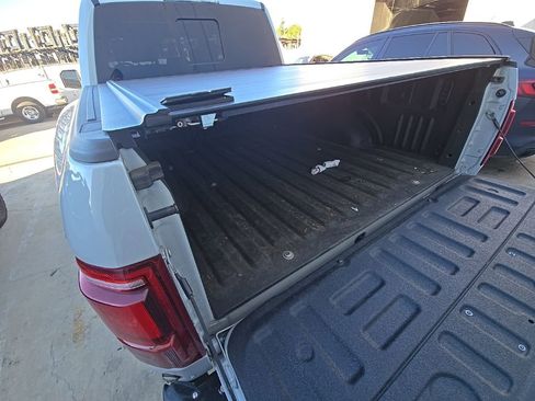 Used 2017 Ford F150 Raptor w/ Equipment Group 802A Luxury image 7