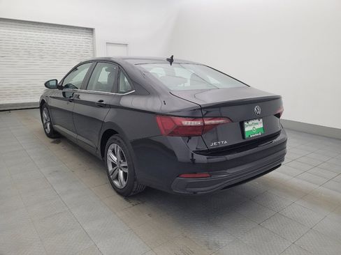 Used 2024 Volkswagen Jetta SE image 5