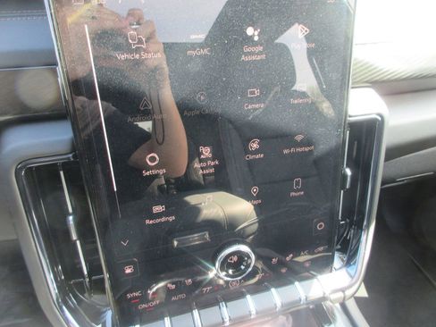 New 2026 GMC Yukon XL AT4 image 19