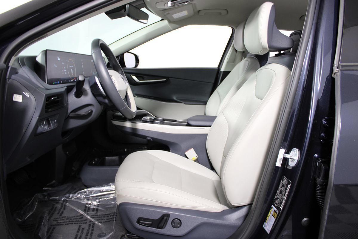 Used 2024 Kia EV6 Wind RWD image 8