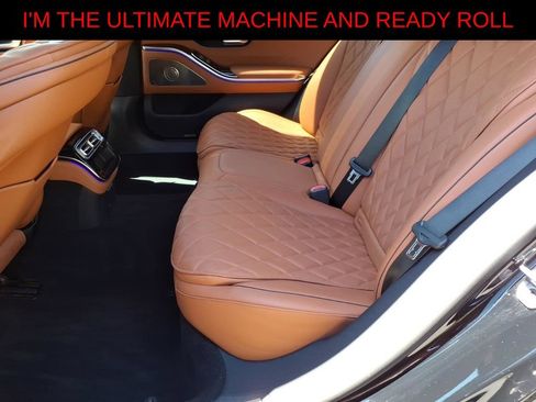 Used 2024 Mercedes-Benz S 580 4MATIC Sedan w/ AMG Line image 11
