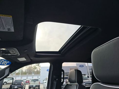 Used 2025 GMC Sierra 2500 AT4X image 21