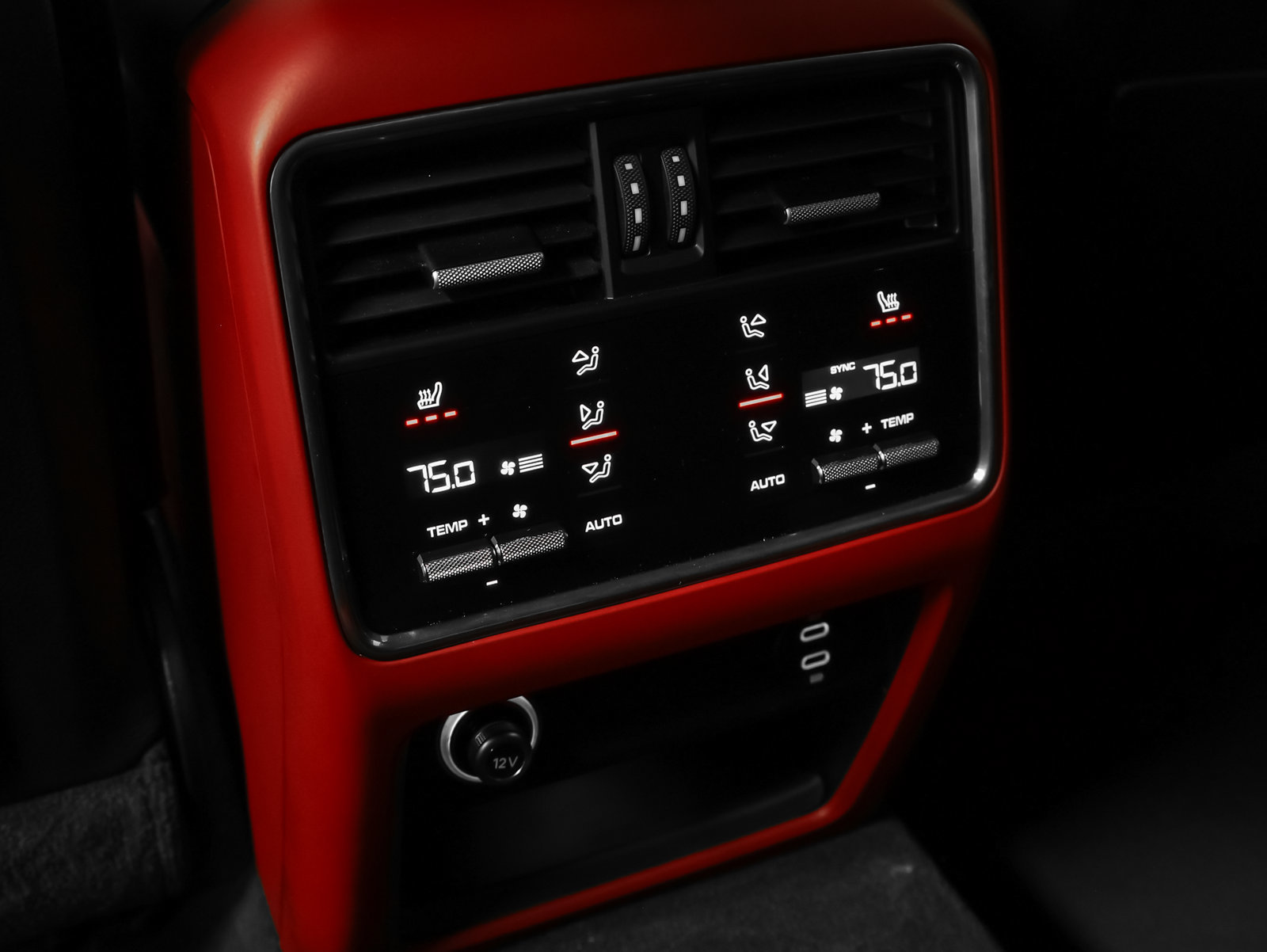 Certified 2022 Porsche Cayenne GTS w/ Premium Package Plus AWD/4WD image 45
