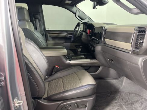 Certified 2024 Chevrolet Silverado 1500 ZR2 w/ Technology Package image 6