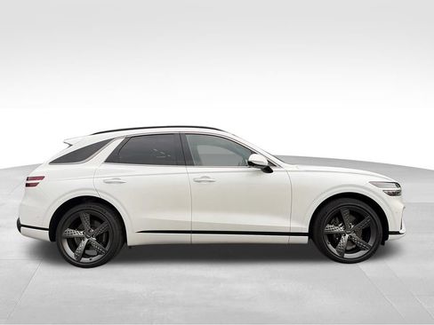 Used 2023 Genesis GV70 2.5T w/ Sport Prestige Package AWD/4WD image 2