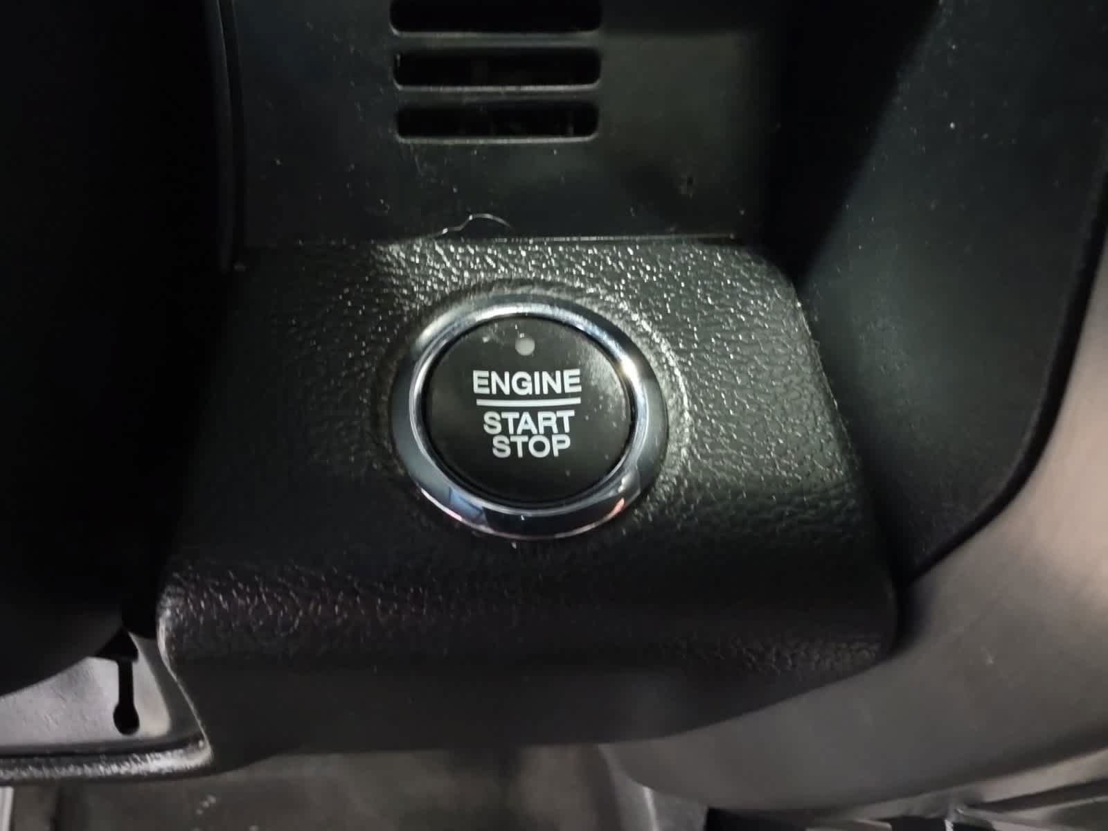 Certified 2019 Ford F150 Platinum w/ FX4 Off-Road Package AWD/4WD image 31