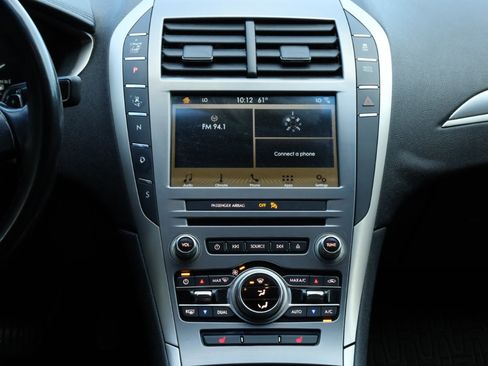 Used 2017 Lincoln MKZ Premiere image 6