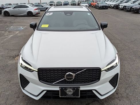Used 2022 Volvo XC60 B5 R-Design w/ Advanced Package AWD/4WD image 3