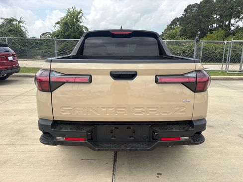 Used 2024 Hyundai Santa Cruz SEL AWD/4WD image 7