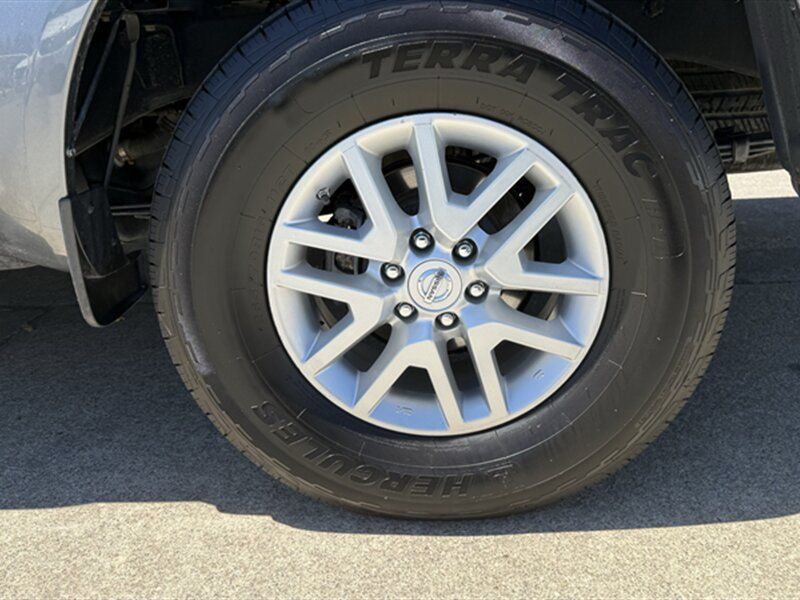 Used 2016 Nissan Frontier SV w/ SV Value Truck Package RWD image 21