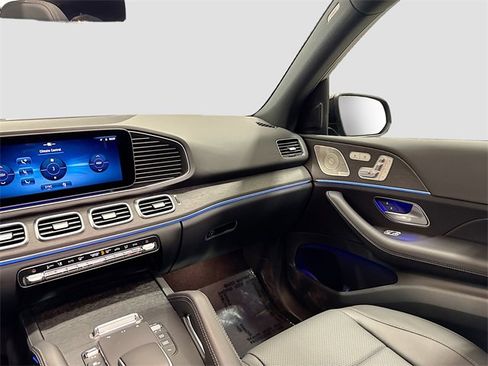 Certified 2025 Mercedes-Benz GLE 350 4MATIC image 25