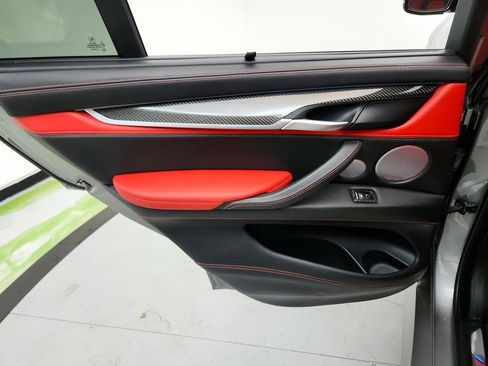 Used 2017 BMW X5 M image 26