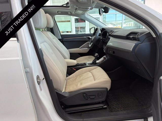 Used 2024 Audi Q3 2.0T Premium w/ Convenience Package AWD/4WD image 14