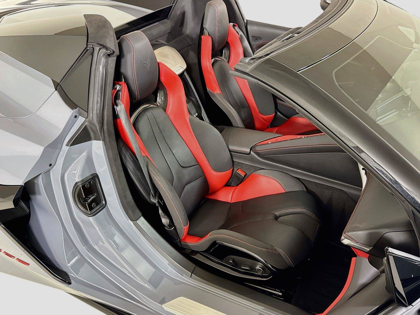 Used 2024 Chevrolet Corvette Z06 w/ Z07 Performance Package RWD image 25