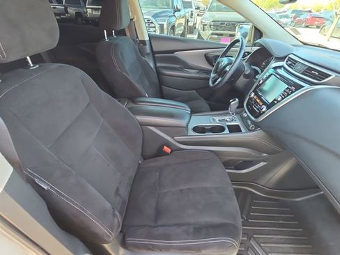 Used 2020 Nissan Murano SV image 10