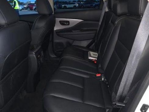 Used 2024 Nissan Murano SV w/ SV Midnight Edition Package image 14