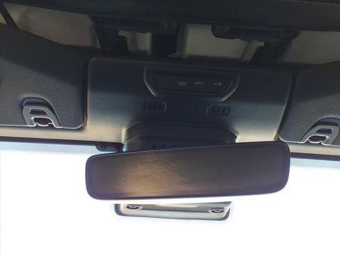 Used 2021 Jeep Wrangler Unlimited Rubicon image 18