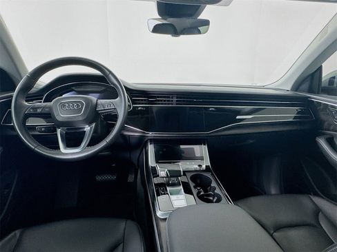 Used 2023 Audi Q8 Prestige image 22