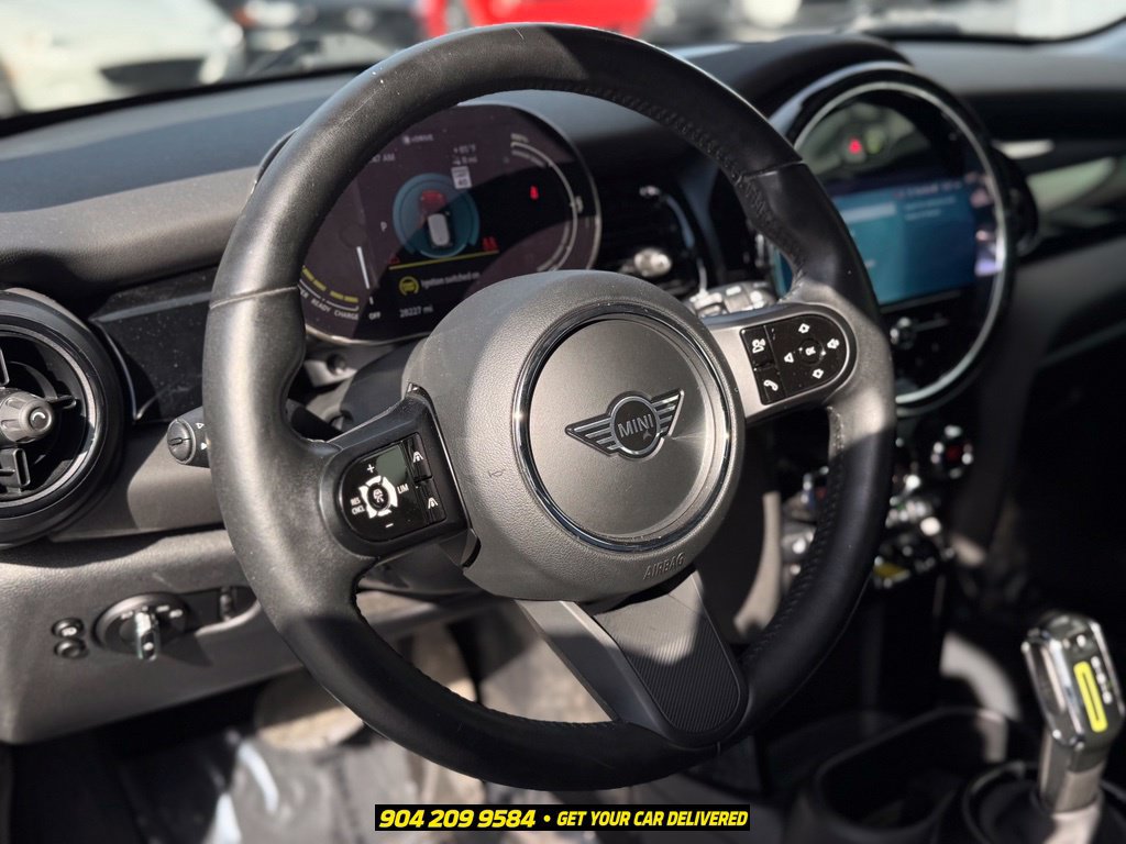 Used 2022 MINI Cooper SE w/ Driver Assistance Package FWD image 19