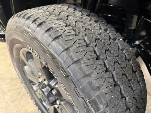 Used 2025 RAM 2500 Big Horn AWD/4WD image 5