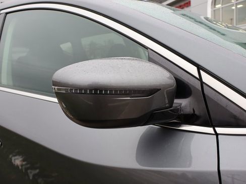 Used 2020 Nissan Murano S w/ Technology Package image 2