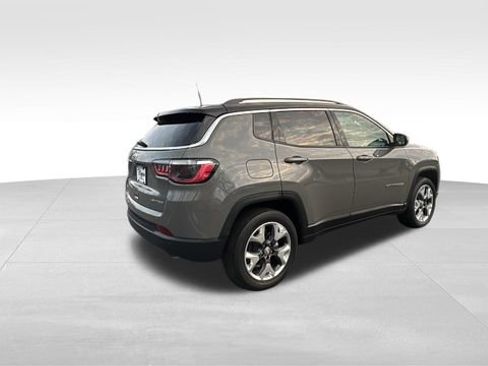 Used 2021 Jeep Compass Limited image 33