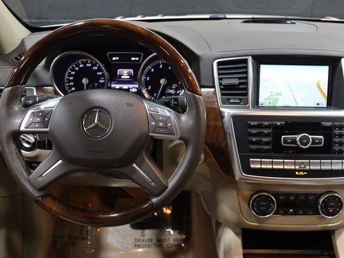Used 2013 Mercedes-Benz GL 550 4MATIC image 53