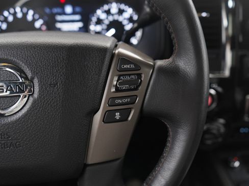 Used 2022 Nissan Titan Platinum Reserve w/ Moonroof Package image 23