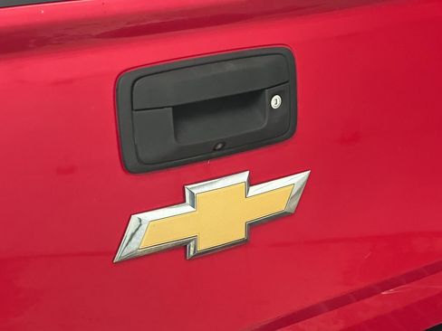 Used 2016 Chevrolet Colorado W/T w/ WT Convenience Package image 16