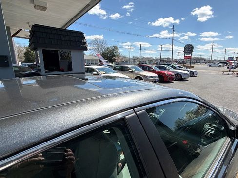 Used 2009 Toyota Camry XLE image 10