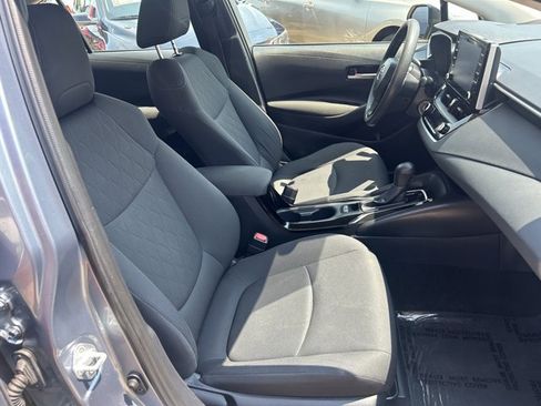 Used 2020 Toyota Corolla LE FWD image 19