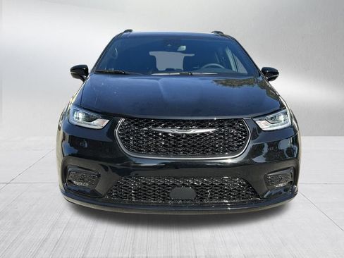 New 2026 Chrysler Pacifica Select w/ S Appearance Package image 2