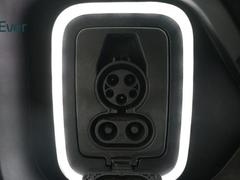 Used 2023 Rivian R1S Adventure AWD/4WD image 10