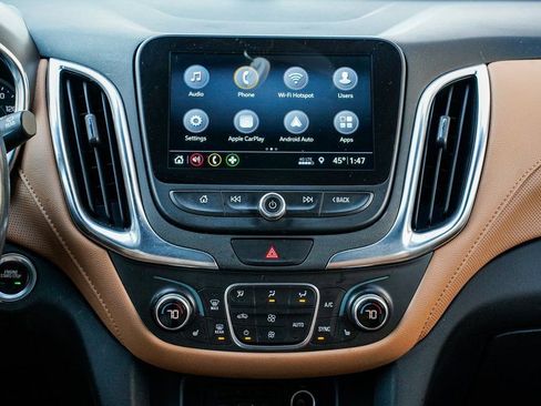 Used 2020 Chevrolet Equinox Premier image 12