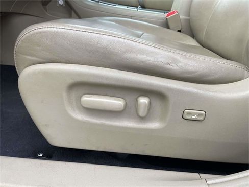 Used 2013 Toyota Highlander Plus image 20